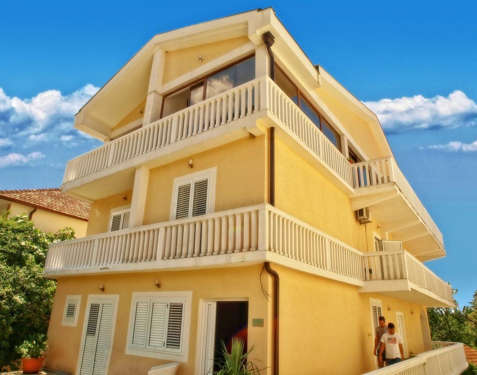 شقة Vila Danica تيفات المظهر الخارجي الصورة